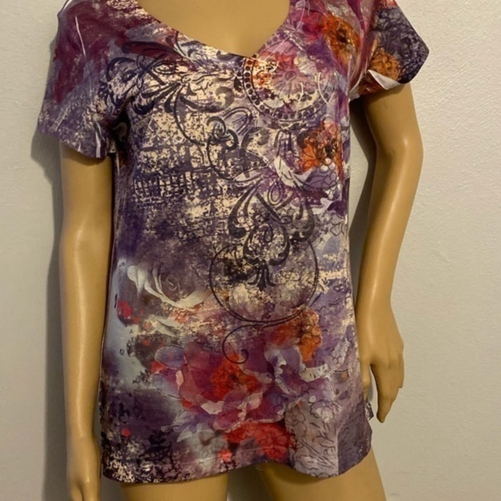 Appropriate Behavior top size M